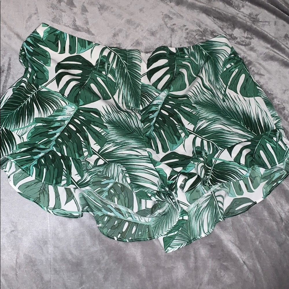 NWT Guess Shorts